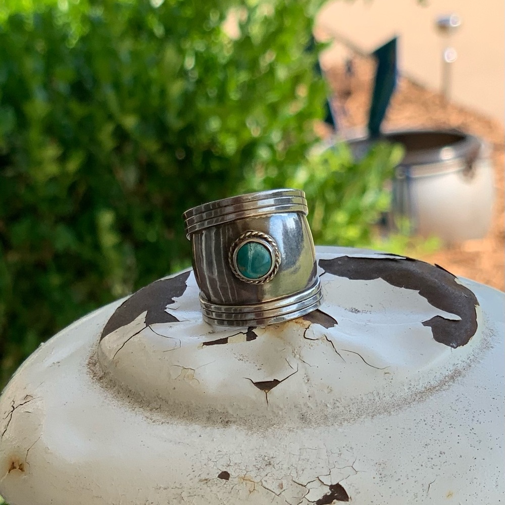 Vintage 925 Sterling Silver Turquoise Stone Wide Cigar Band Framed Ring